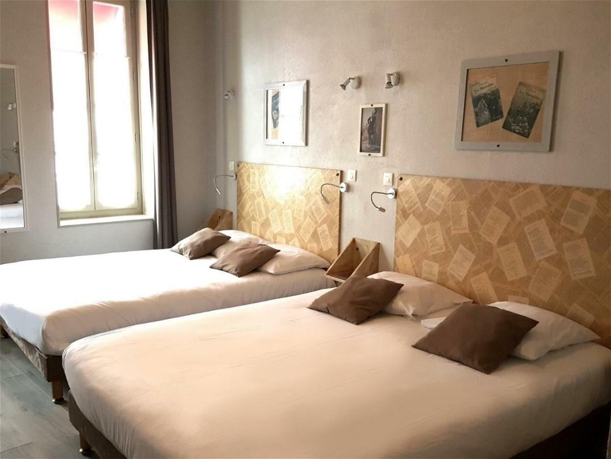 Hotel Mille Et Une Feuilles La Charité-sur-Loire Exteriör bild